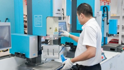 東和超聲波焊接機(jī)電源線接觸不良？四步高效解決