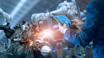 高效、穩(wěn)定、智能丨靈科激光塑料焊接機引領(lǐng)技術(shù)風潮